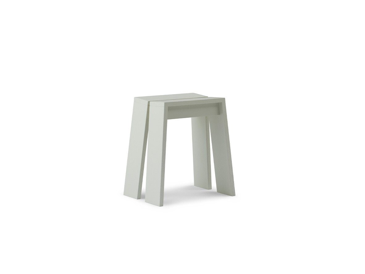 Normann Copenhagen – Let Stool Vaalean Harmaa