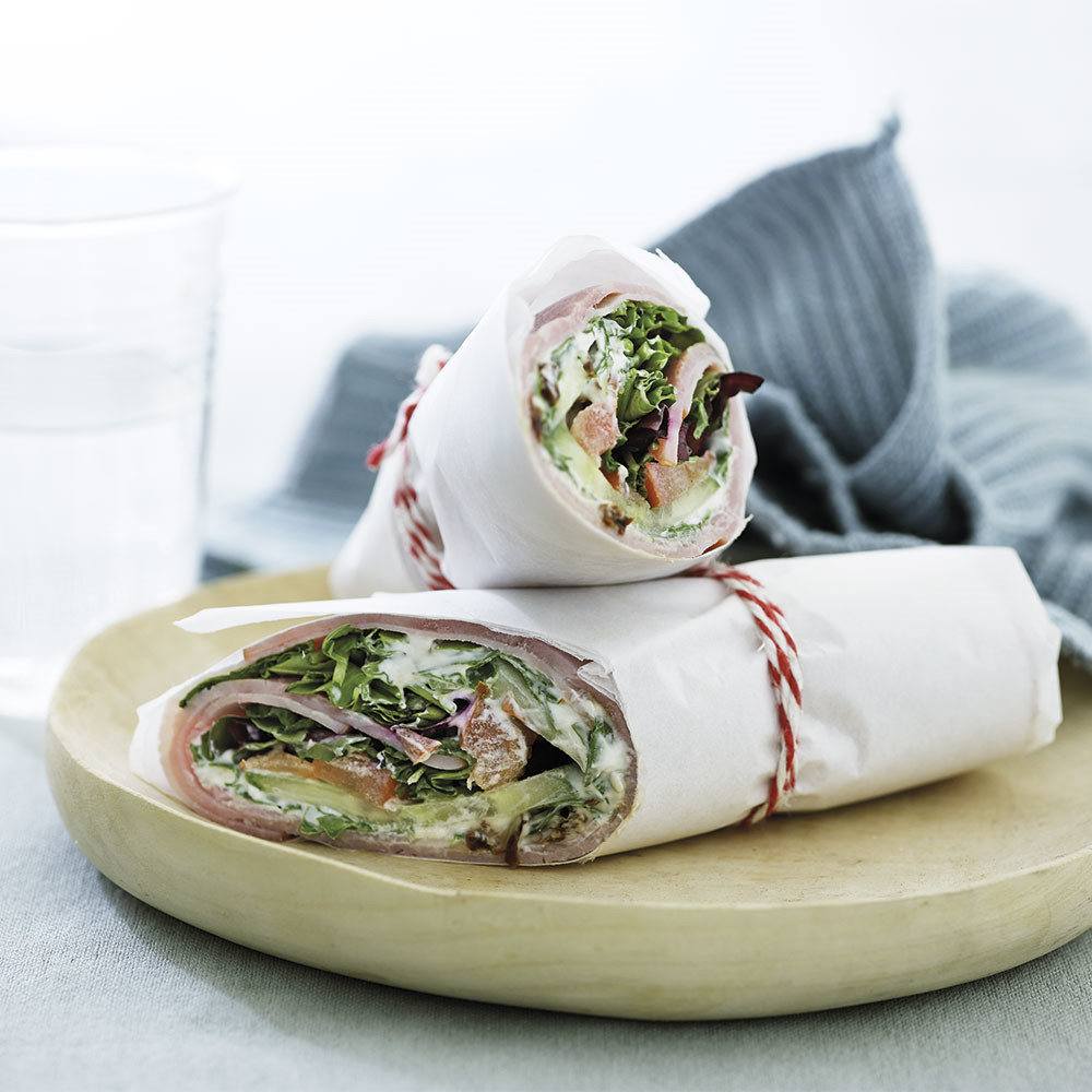 low-carb-wrap-with-sundried-tomatoes-and-ham-instead-of-bread-easis-shop