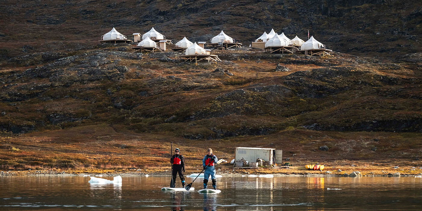 Paddleboard ved Camp Kangiusaq