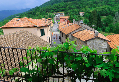 Udsigt fra balkon i Toscana
