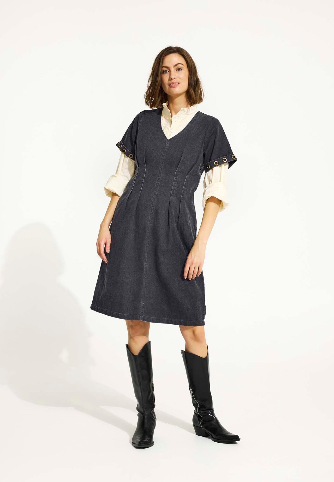 IN FRONT EDDY DRESS 16529 921 (Grey 921)